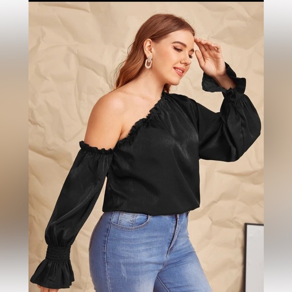SHEIN | Asymmetrical Neck Flounce Sleeve Top - Picture 4 of 7